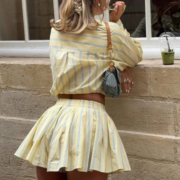 Yellow Striped Contrast Slimming Shirt, Pleated  Shorts, 2 Piece Set, - Picture 3 of 4